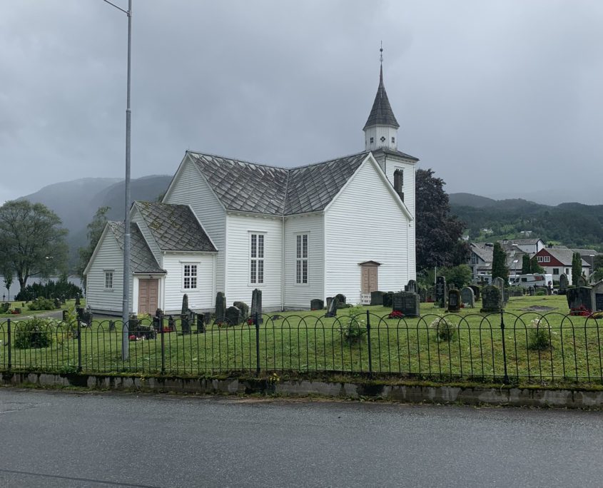 Noorwegen kerkje in Ulvikfjord