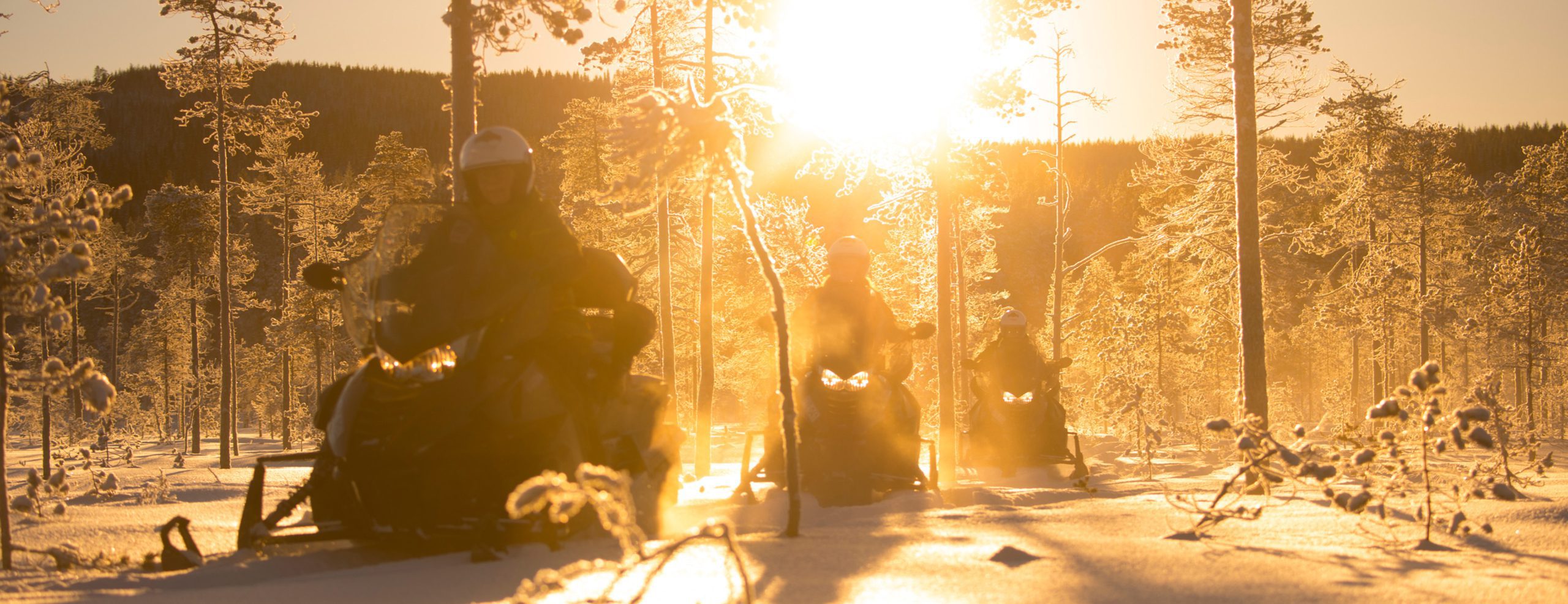 Sneeuwscooter Zweeds Lapland